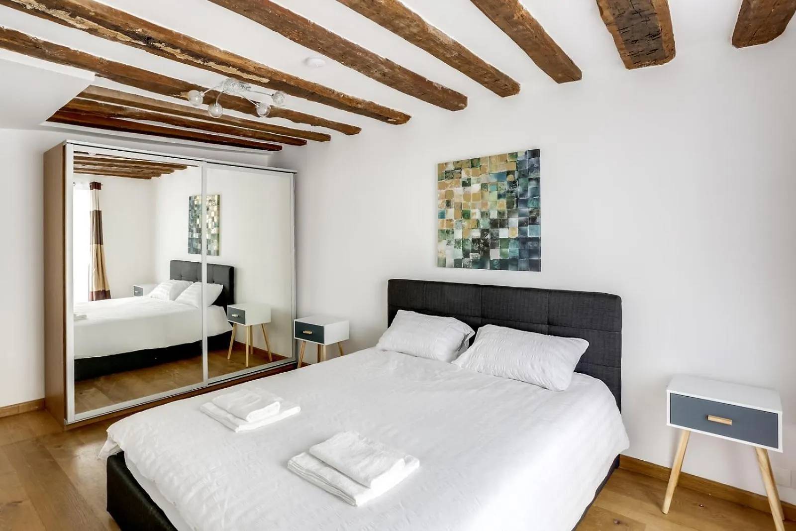 130 Olivia - Superb In Paris. Apartment